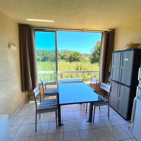 Appart 4 Pers Dans Residence Avec Piscine A 10 Min De La Plage Санари-сюр-Мер Экстерьер фото