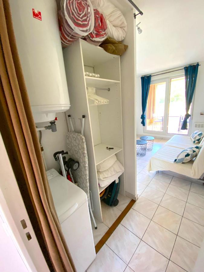 Appart 4 Pers Dans Residence Avec Piscine A 10 Min De La Plage Санари-сюр-Мер Экстерьер фото