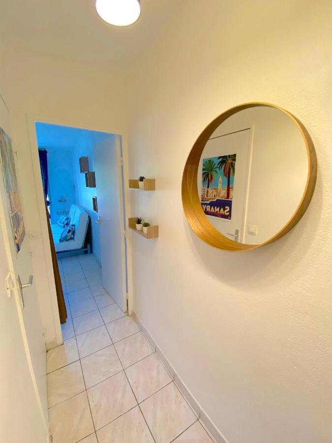 Appart 4 Pers Dans Residence Avec Piscine A 10 Min De La Plage Санари-сюр-Мер Экстерьер фото